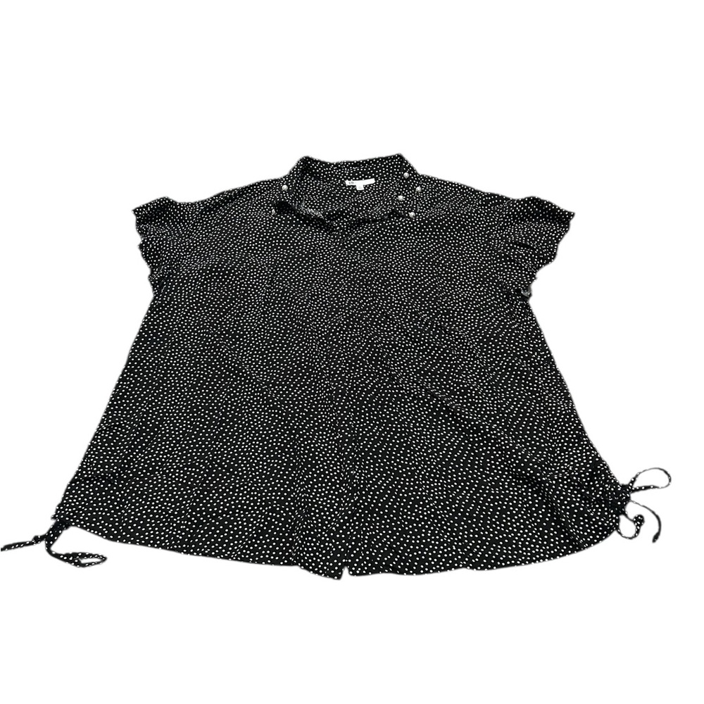 DR2 polkadot button down blouse